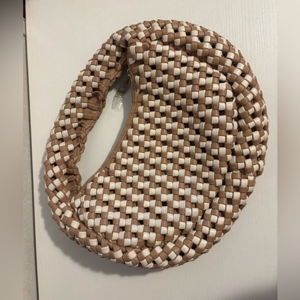 Sincerely Jules woven beige and white hobo bag NWOT